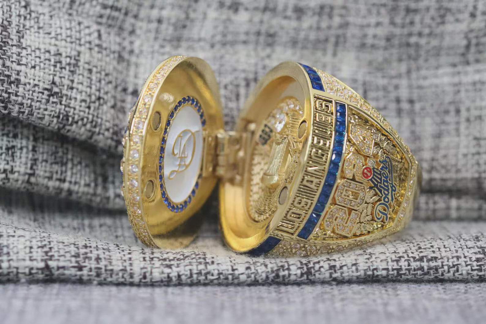 2024 Los Angeles Dodgers World Series Championship Ring - Standard Series